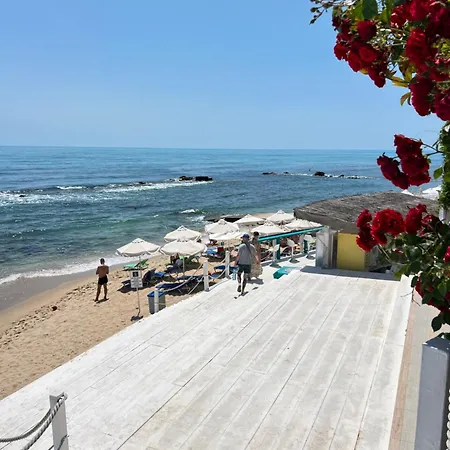 Golden Sands La