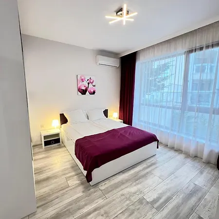 Golden Sands La