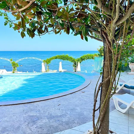 Апартаменты Golden Sands La